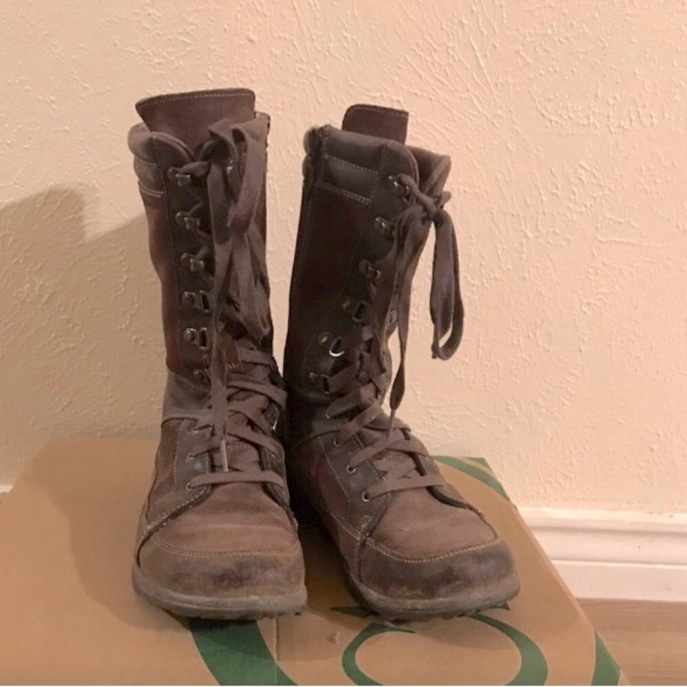 Chaco Lodge Waterproof Suede Boots Pinecone Brown Womens Mid CalfOpens